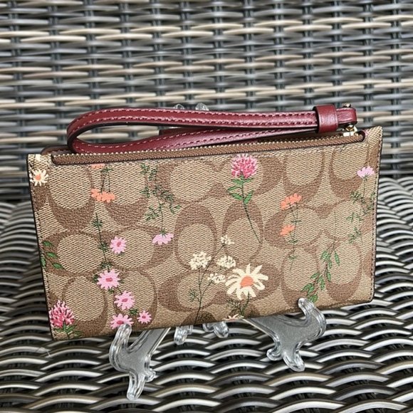Coach Tech Wallet In Signature Canvas With Wildflower Print Khaki Multi - Picture 5 of 16